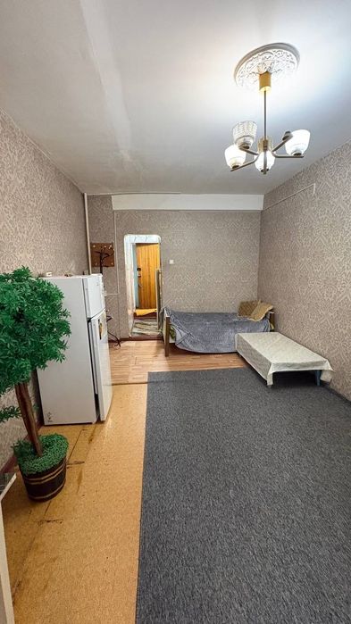 Сергели 4 1/3/9 квартира чистая, бывшие общежитие