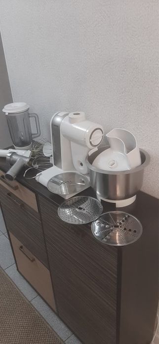 Продам кухонный комбайн