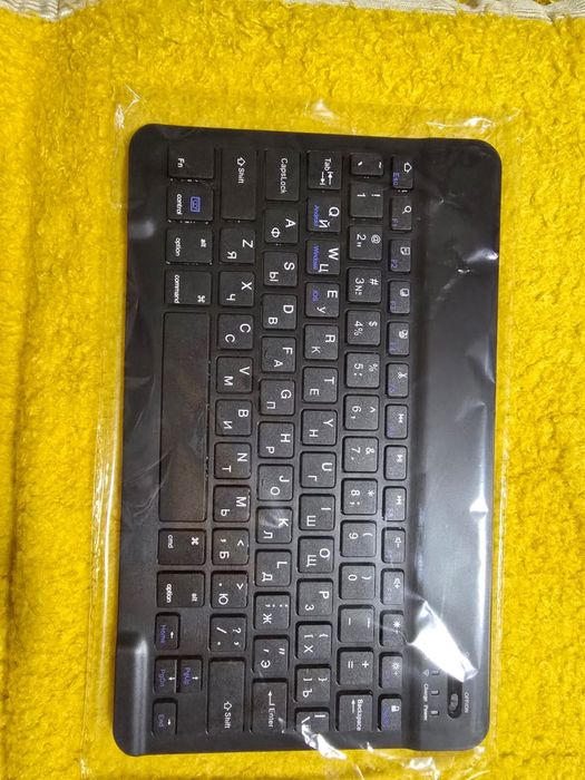 Продаю планшет в розовом цвете