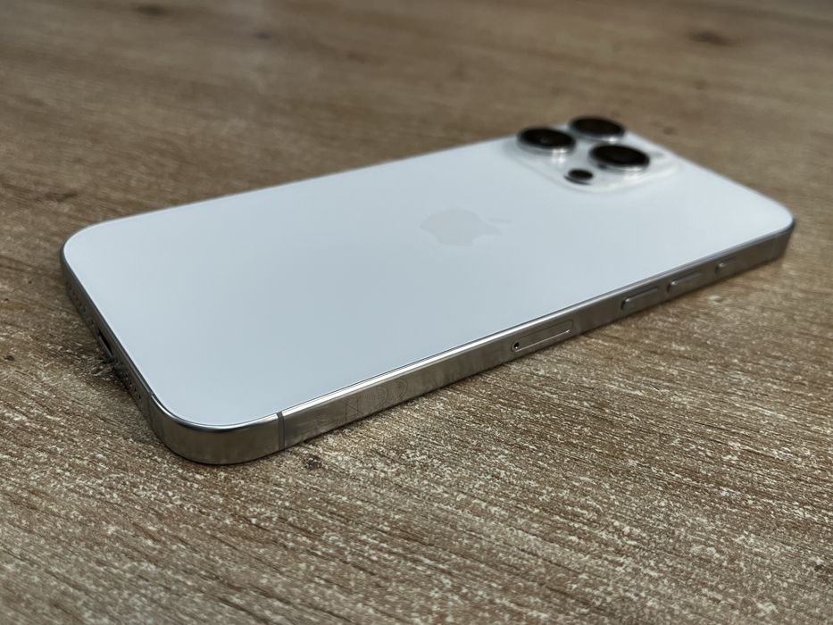iPhone 16 Pro Max 256GB 100% Бат 11 Цикъла Гаранция