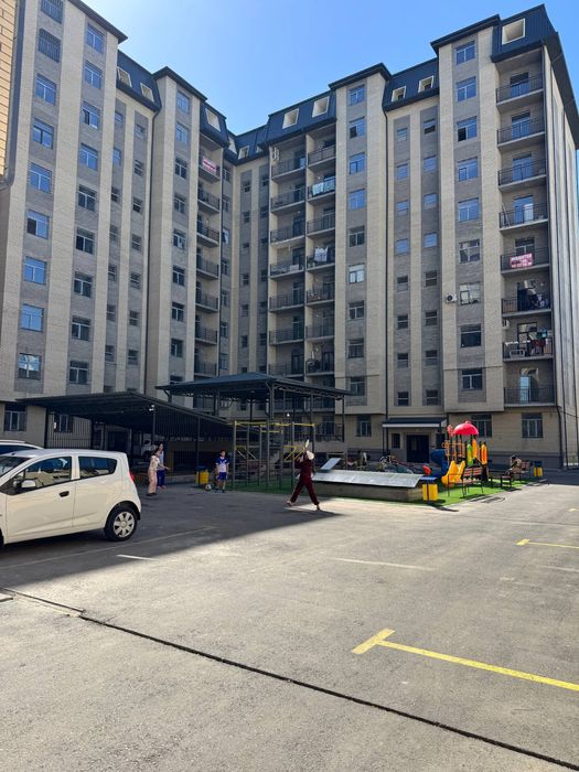 Продам срочно свою квартиру 74 кв.м новостройка массив 5