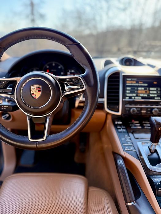 Porsche Cayenne Porsche Cayenne 3.0 Diesel | 2016 | 123.000 km – 2