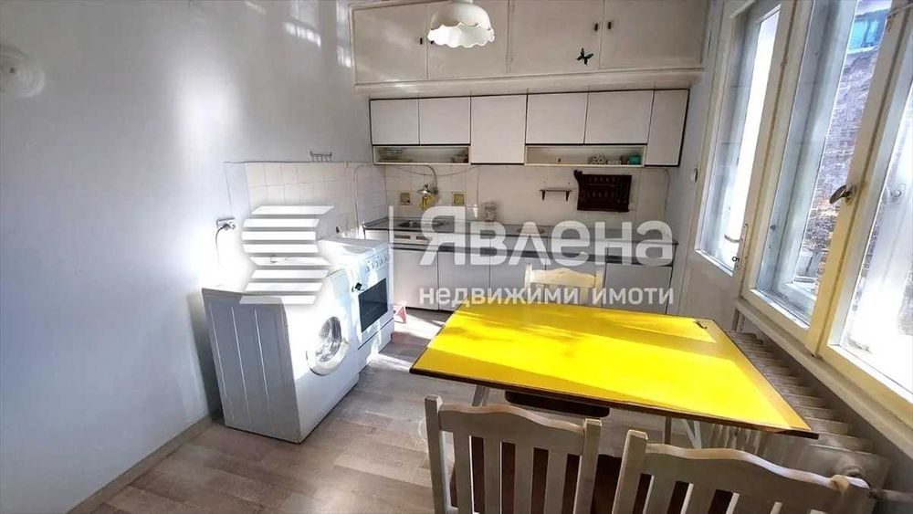 Дава се под наем Двустаен апартамент в София, Център - 103 кв.м за 638.01 € - Снимка #3