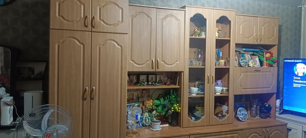 Продам стенку для зала