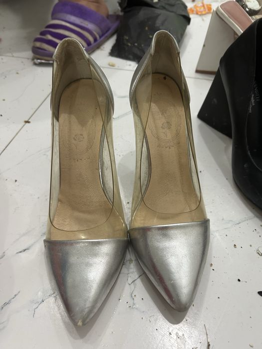 Продам кожанный обувь