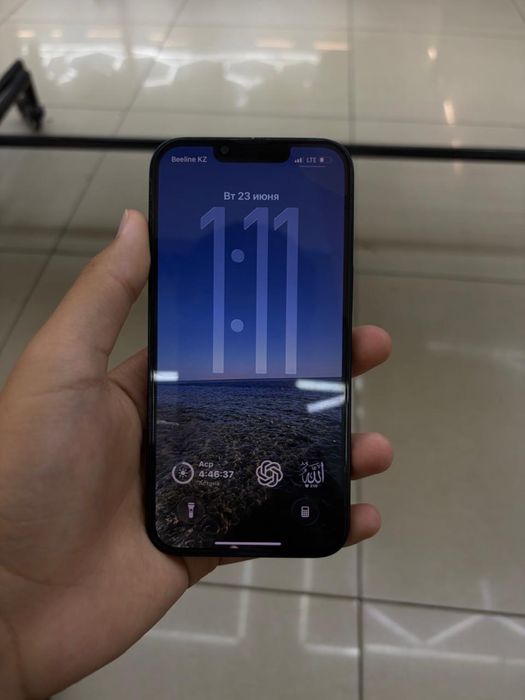iPhone 14 состояние хорошое