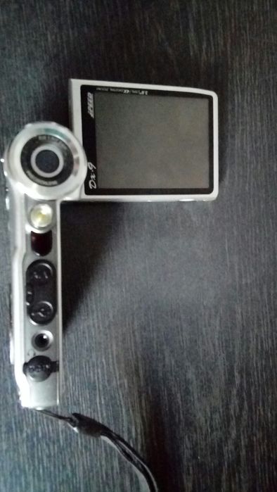 Продам видеокамеру