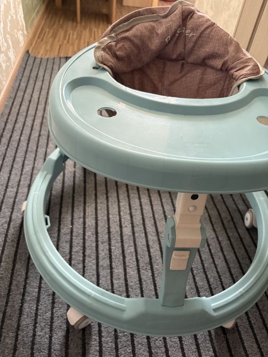 Продам б/у ходунки