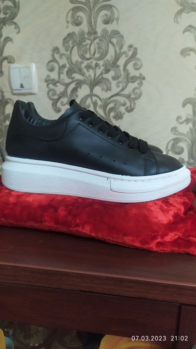 Кросовки Alexandr MQUEEN