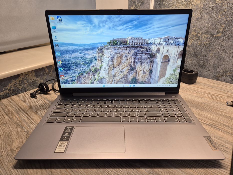 Ноутбук Lenovo Corei3 состояние хорошее Idiapad3 15 ITL6