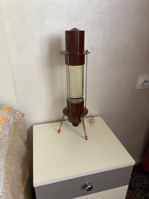 Продам, лампу лаву “Космос” советскую СССР