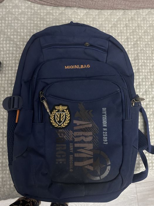 Рюкзак школьный в хорошем состоянии