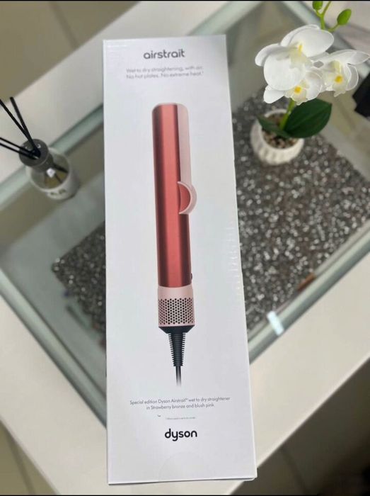 Продам новый Мультистайлер Dyson Airstrait Sakura