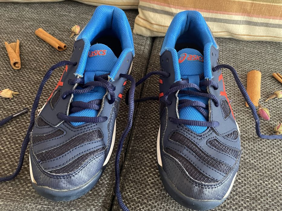 Маратонки Asics, номер 36