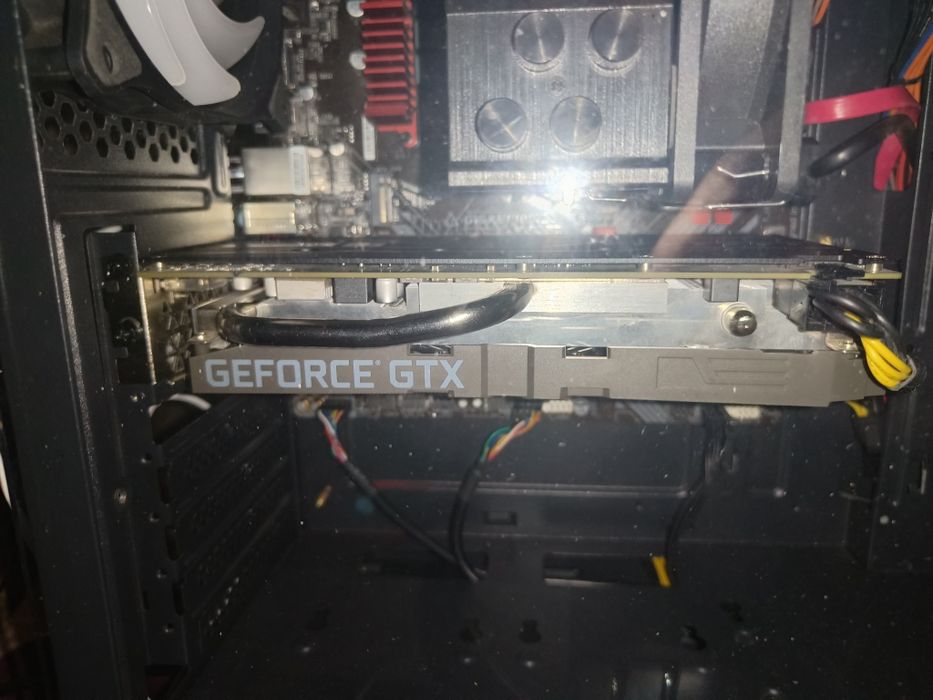 Видеокарта GTX 1660 6Gb