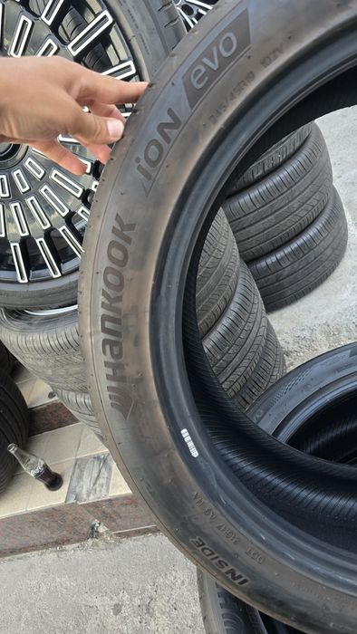 245/45/R19 HANKOOK ion evo