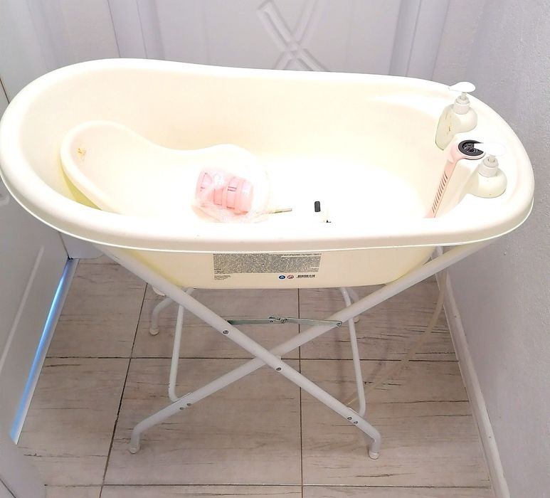 Ваничка със стойка Кенгуру