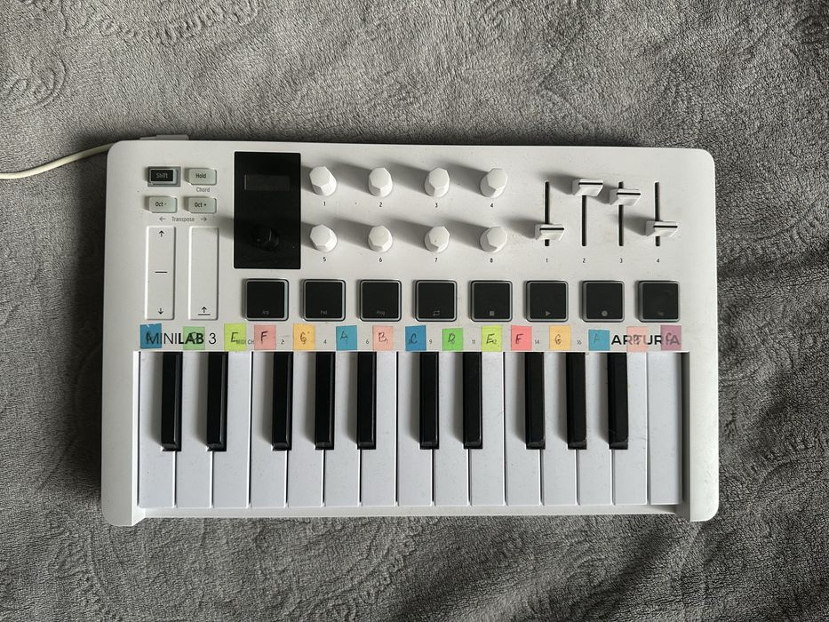 MIDI клавиатура Arturia Minilab 3