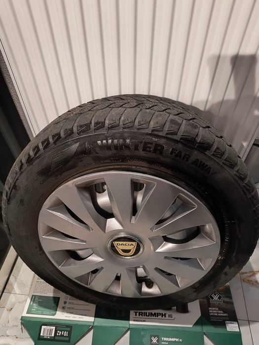 Jenti de tabla cu anvelope iarna Logan