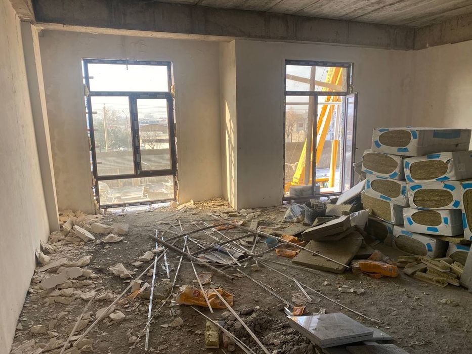 Продается по выгодной цене новостройка на Мирзо Улугбекском районе!!!