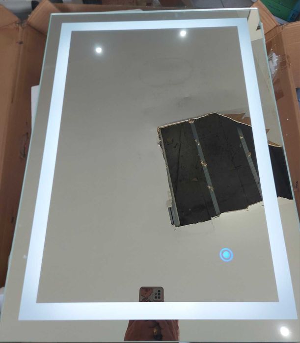 ЛЕД LED огледало за баня, за грим, димируемо, против замъгляване 11