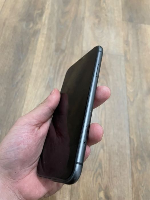 Айфон 11, 64 гб iphone  обмен