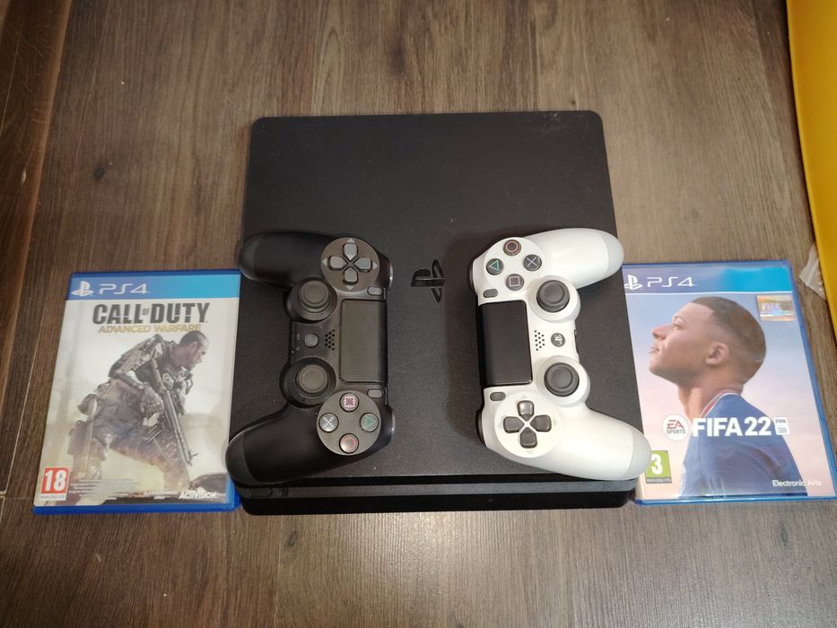 PlayStation 4/PS4 Slim FIFA/GTA/Fortnite