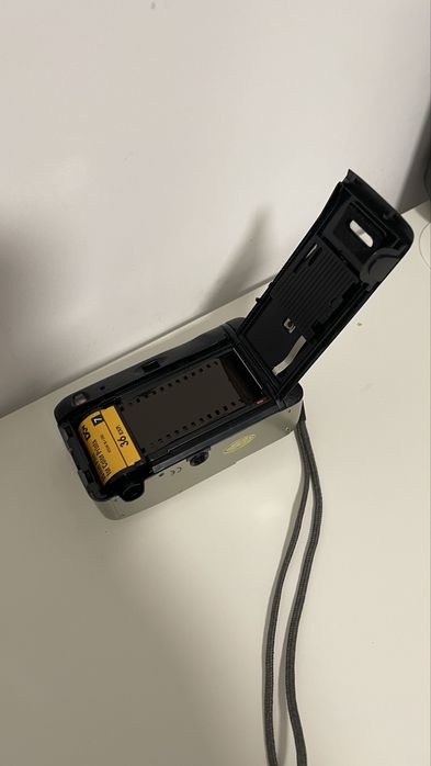 Vand camere video/foto vechi