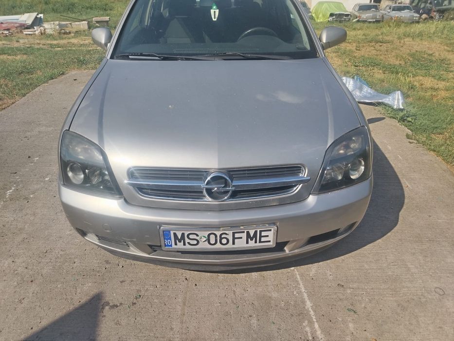 Opel Vectra  2004