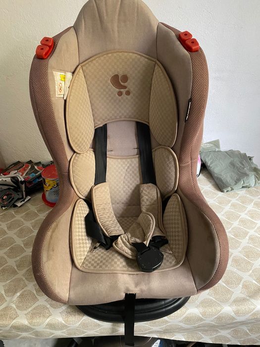 Детско столче за автомобил