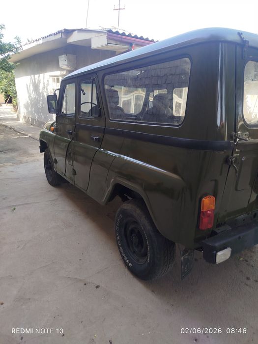 Uaz avto sotiladi