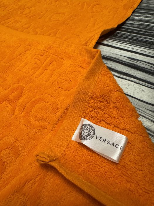 Set 2 prosoape model Versace, mari 140x70 +  mici