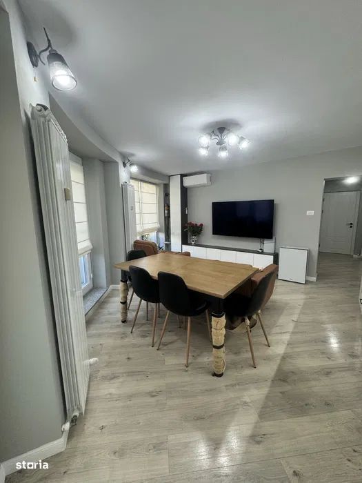 De Vanzare Apartament lux 4 camere, Decebal, ULTRACENTRAL, sector 3