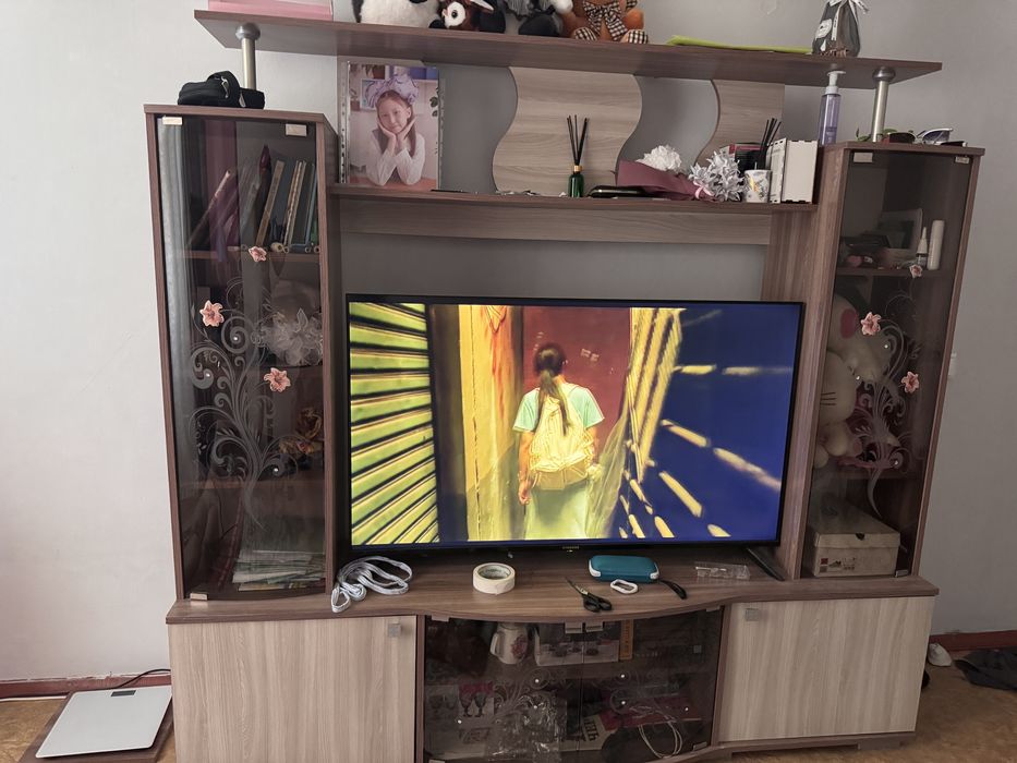 Продам стенку срочно