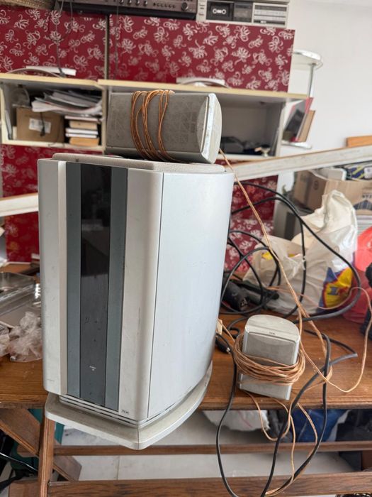 Subwoofer TCM cu 2 boxe in stare buna