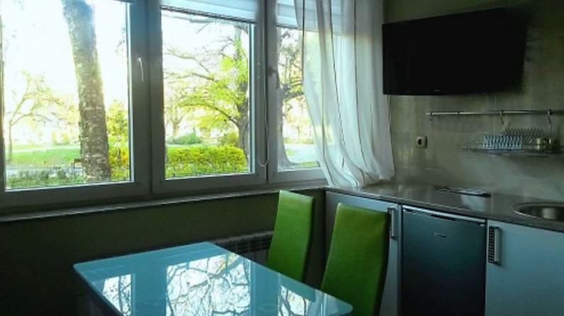 Дава се под наем Едностаен апартамент в София, Център - 20 кв.м за 418.71 € - Снимка #3