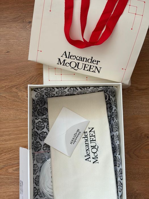 Alexander Mcqueen