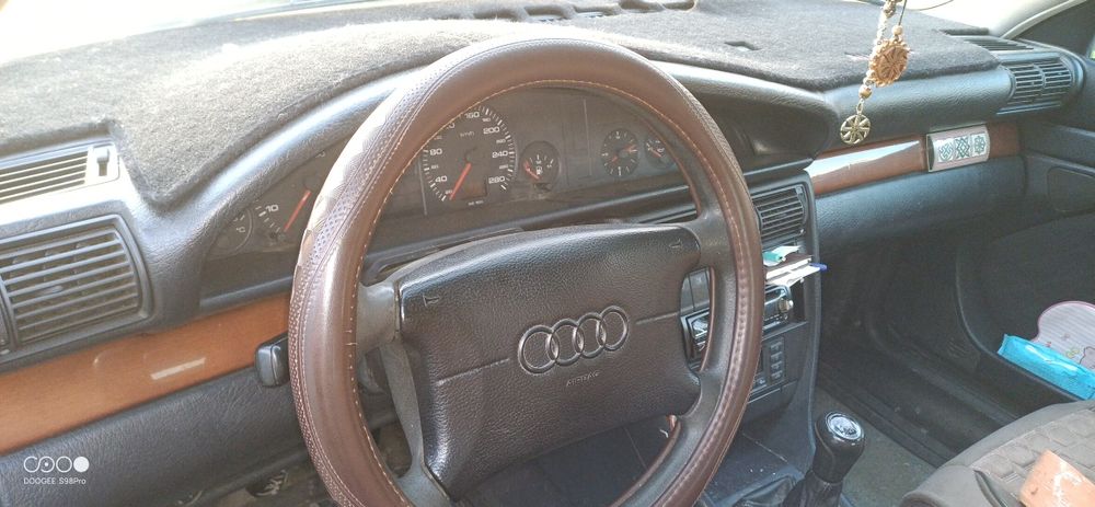 Продам Audi A6, C4