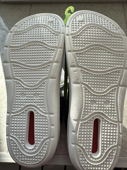 Продаётся CROCS  in-motion clog