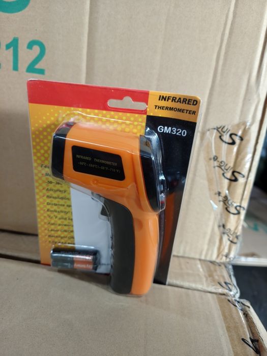 Benetech пирометр GM320 .