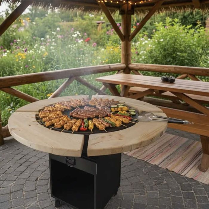 Grătar tip plită lucrat manual, ideal pentru gătit în aer liber