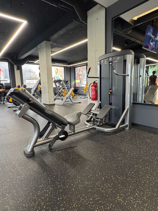 Професионални фитнес уреди Life Fitness