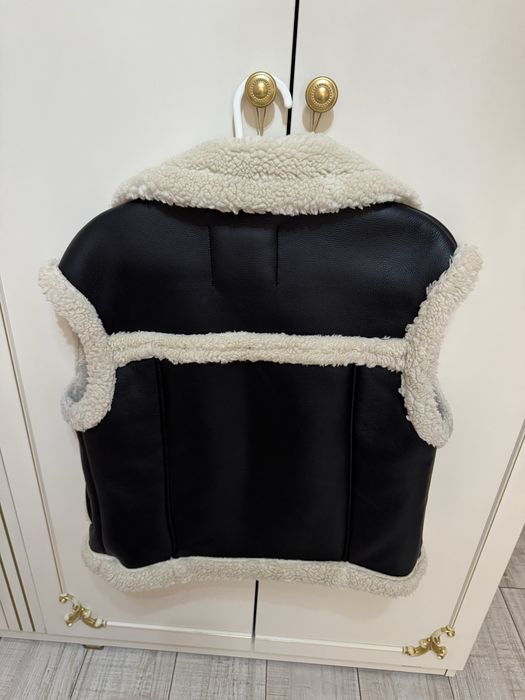 Кожен елек от bershka