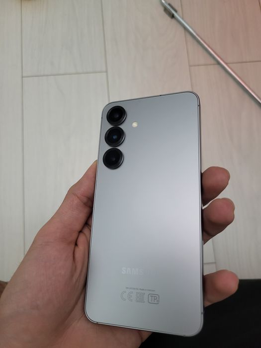 Samsung S25. 256 gb