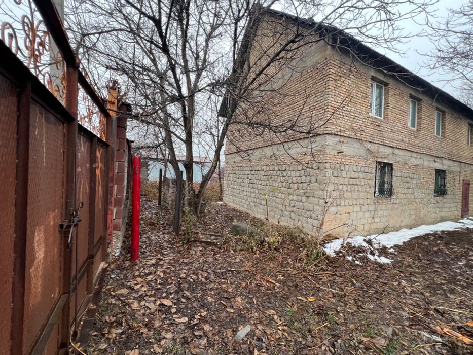 Продается дом на бозарыке
