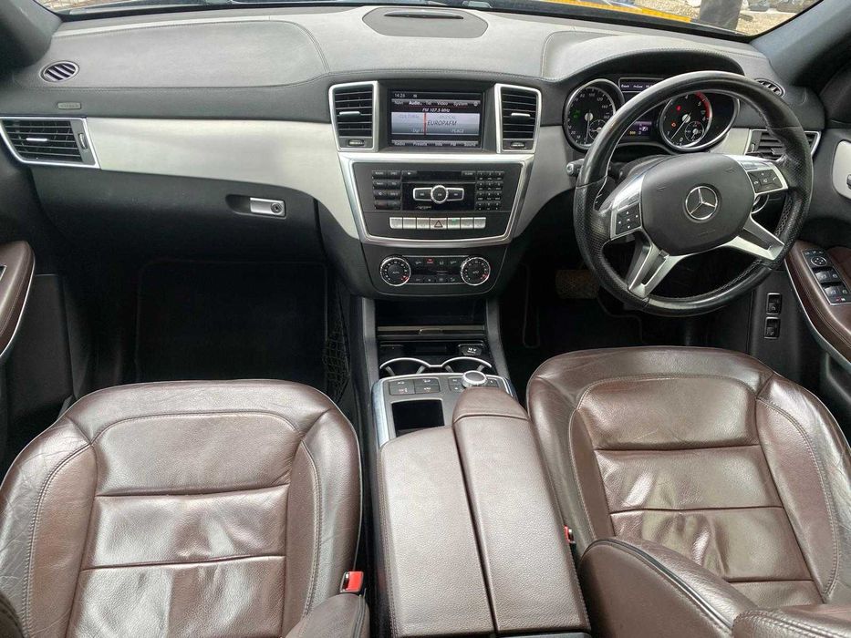 Dezmembrez mercedes GL x166 w166 pachet AMG/far ILS/capota GL/bara GL/