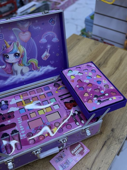 Набор детской косметики в чемодане Единорог