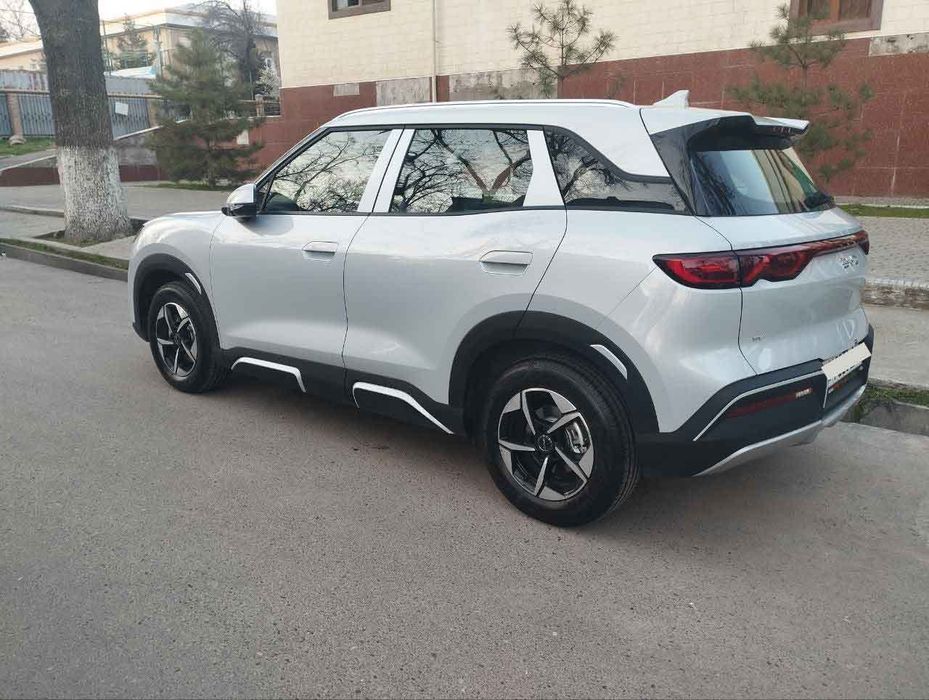 Продам свой BYD Yuan Up. Официальный. 7.100 км пробег. Отл. состояние