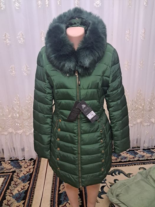 Курткалар сотилади янги кийилмаган