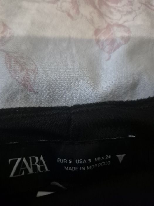 Tpp Zara negru din lana marimea S